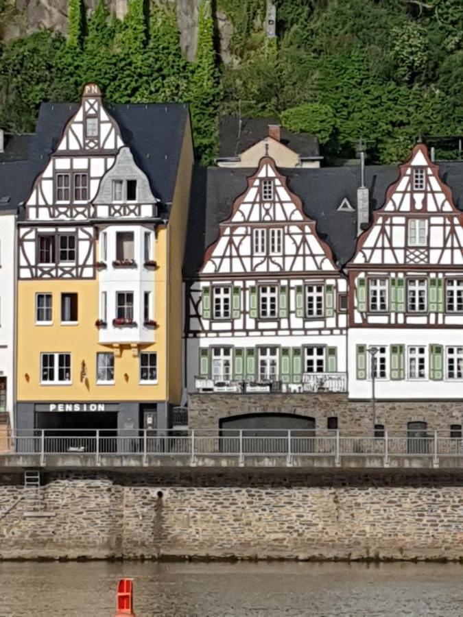 Haus Burgfrieden Cochem Hotel Eksteriør billede