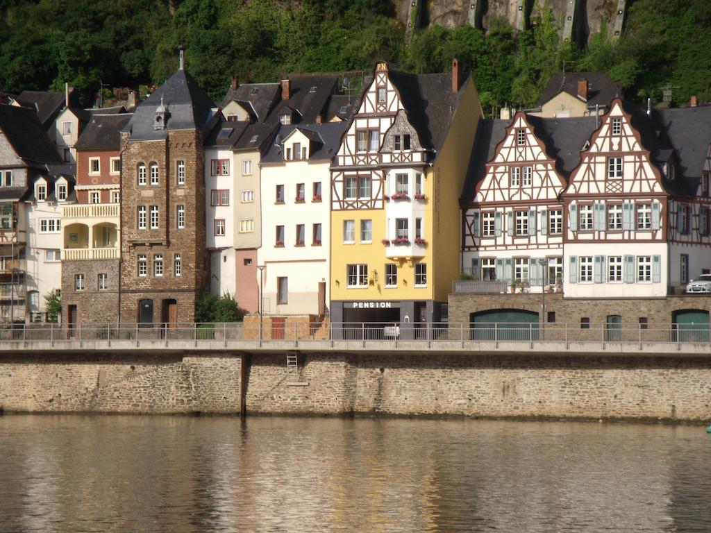 Haus Burgfrieden Cochem Hotel Eksteriør billede